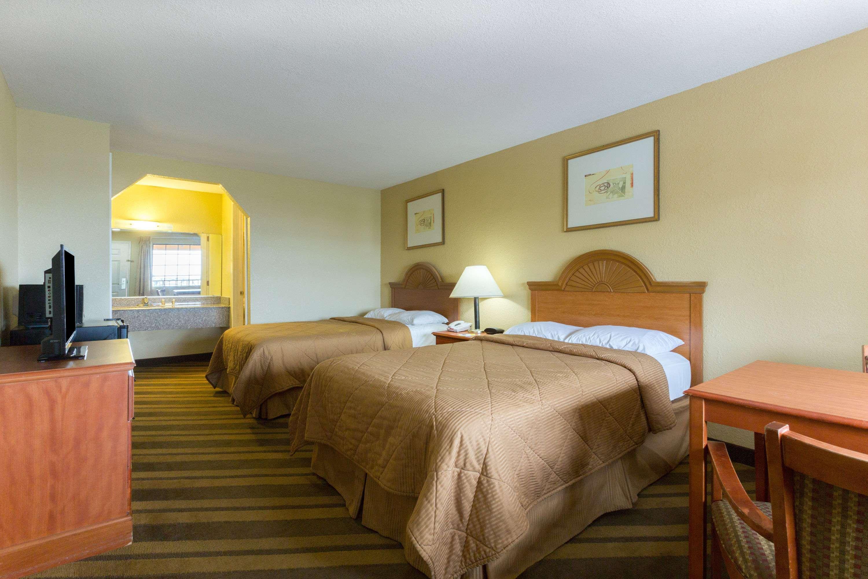 Days Inn & Suites By Wyndham Vicksburg Extérieur photo