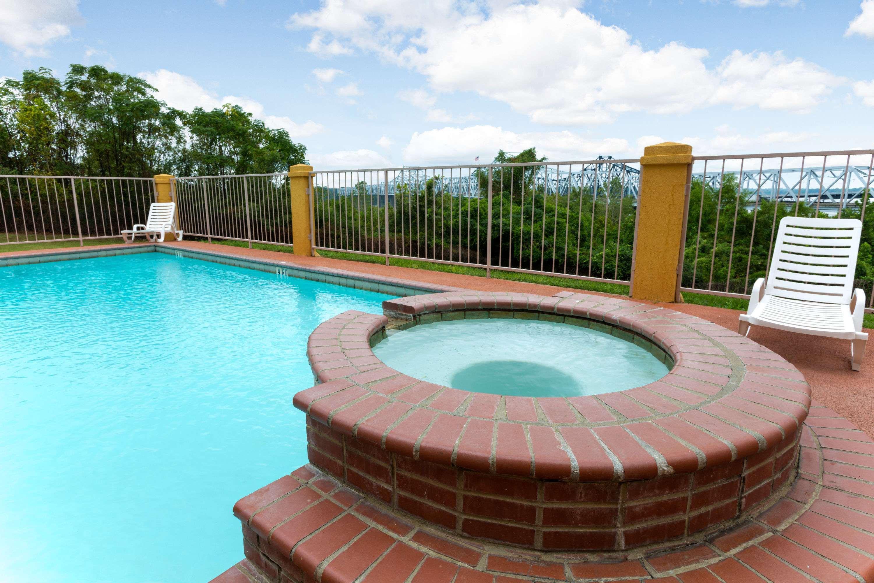Days Inn & Suites By Wyndham Vicksburg Extérieur photo