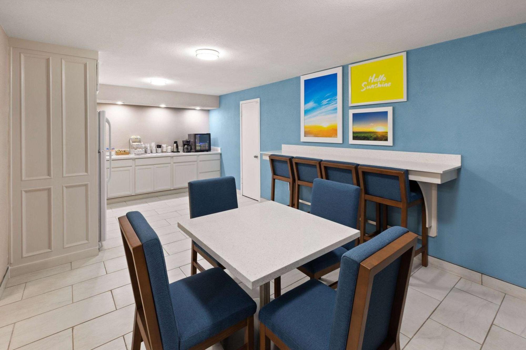 Days Inn & Suites By Wyndham Vicksburg Extérieur photo