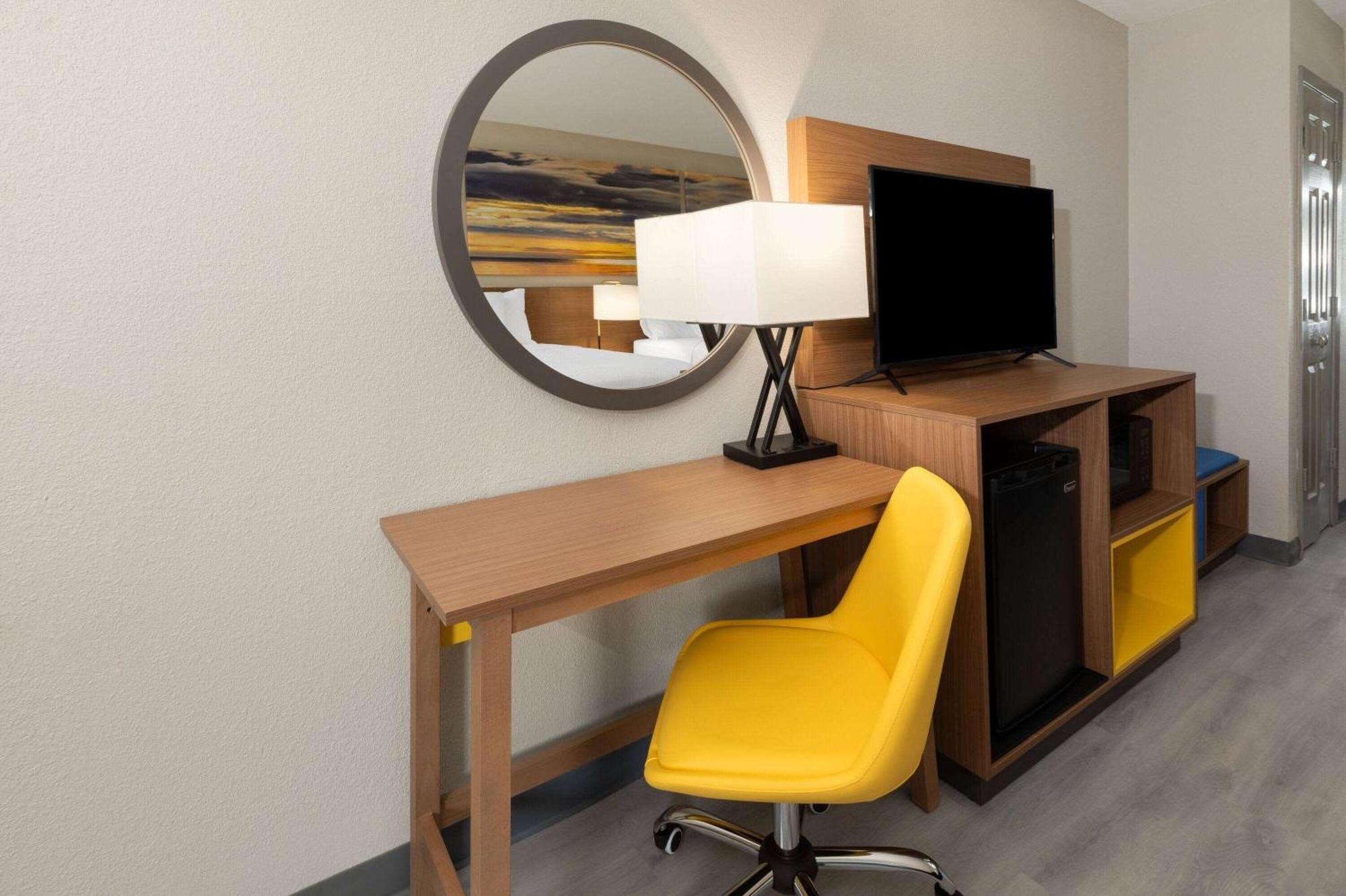 Days Inn & Suites By Wyndham Vicksburg Extérieur photo